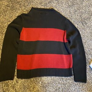 Woman’s Medium Sweater
